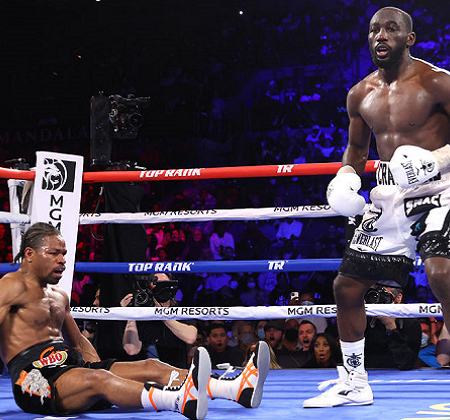 Terence Crawford l-a făcut KO, vulnerabil, pe Errol Spence și a devenit campion mondial absolut